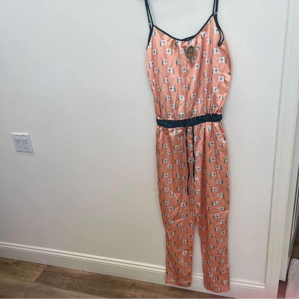 Harper Jumpsuit peach green white Floral by Honey Minx NWT size S/M SUMMER COOL